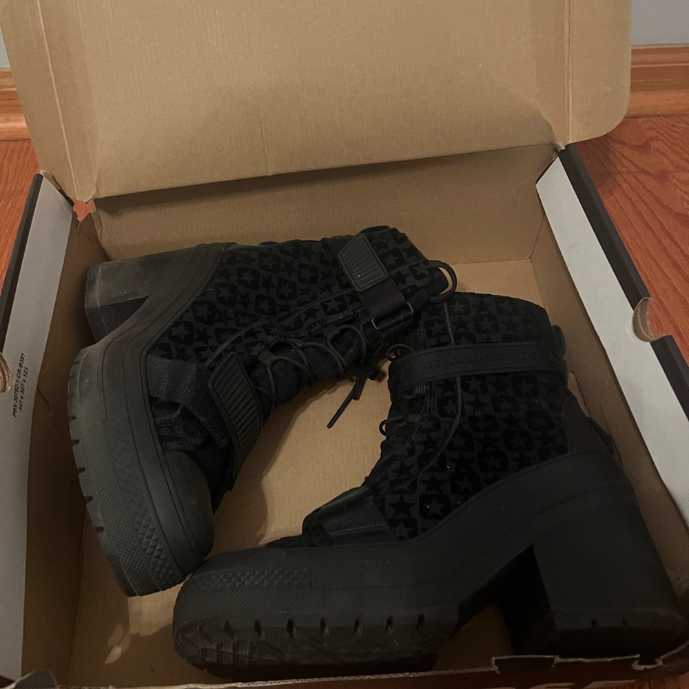 Black Patterned Women's Boots